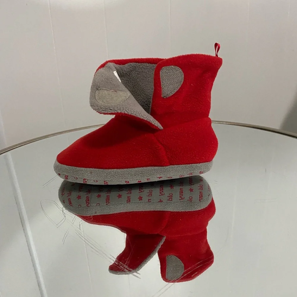 Old Navy Baby Bootie Red Unisex Size 0-24 months NWOT